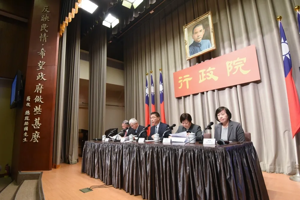 Taiwan In Numbers：不只年金改革　政府人事也一起減肥吧