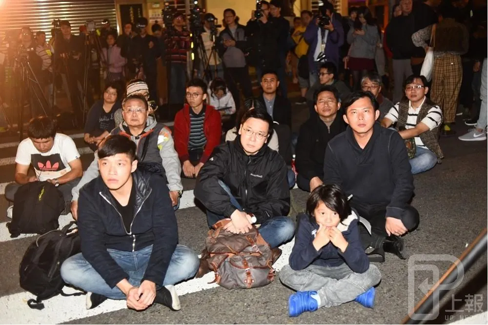 【太陽花三周年】重返立院　經民連：《監督條例》未過　再也不投民進黨