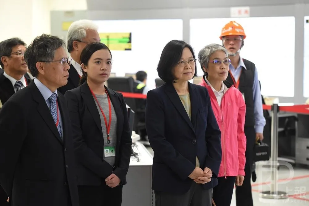 小英視察林口發電廠　讚「空汙管理模範生」