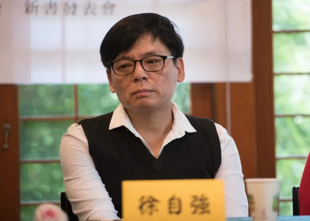 胡慕情專欄：從徐自強的練習題開始