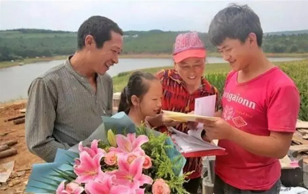 寒門出貴子　17歲雲南赤貧少年考取北大