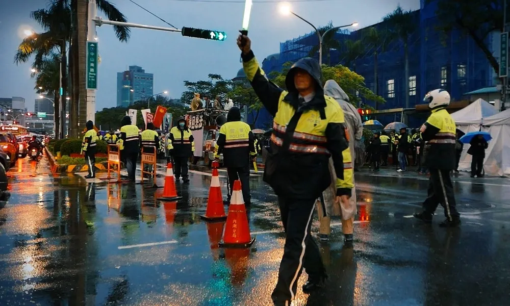 宣示提高見警率基層警批他是「草包」　徐國勇反嗆：別用「幹話」酸批