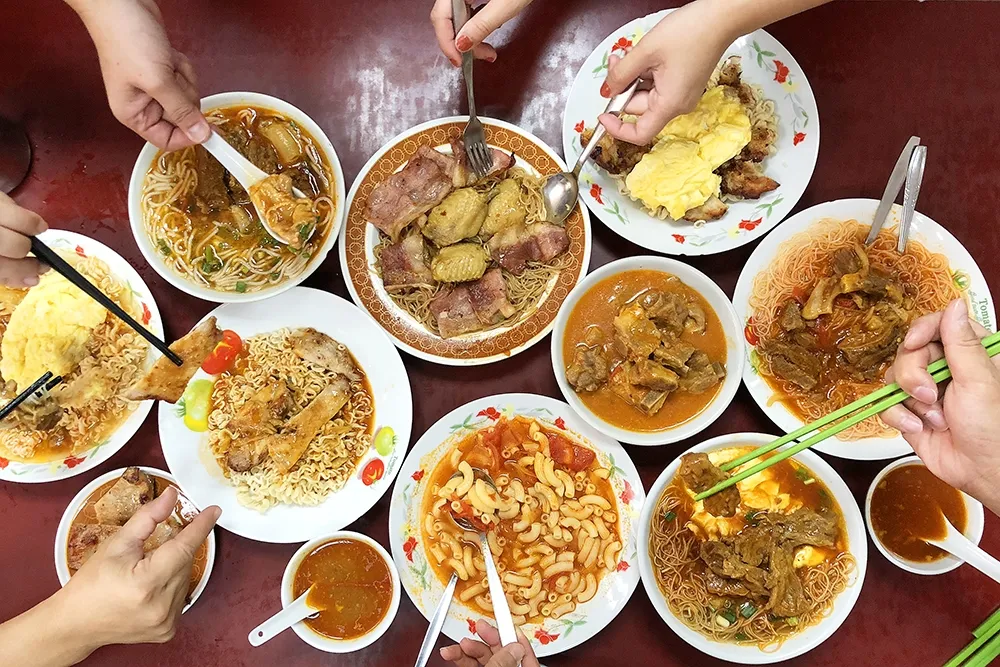 【有片】布拉腸粉、爛蛋腩公、花油奶多　澳門傳統早餐讓你陷入瘋狂選擇障礙！    