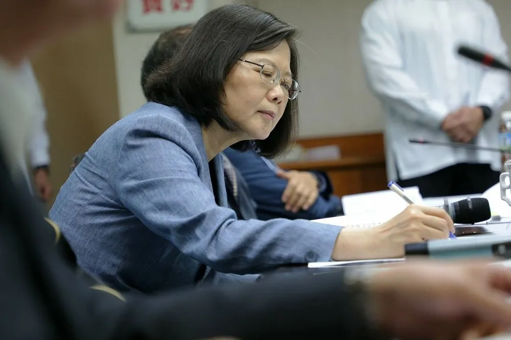 小英很在乎的「五加二產業」　10大相關法案進度一次掌握