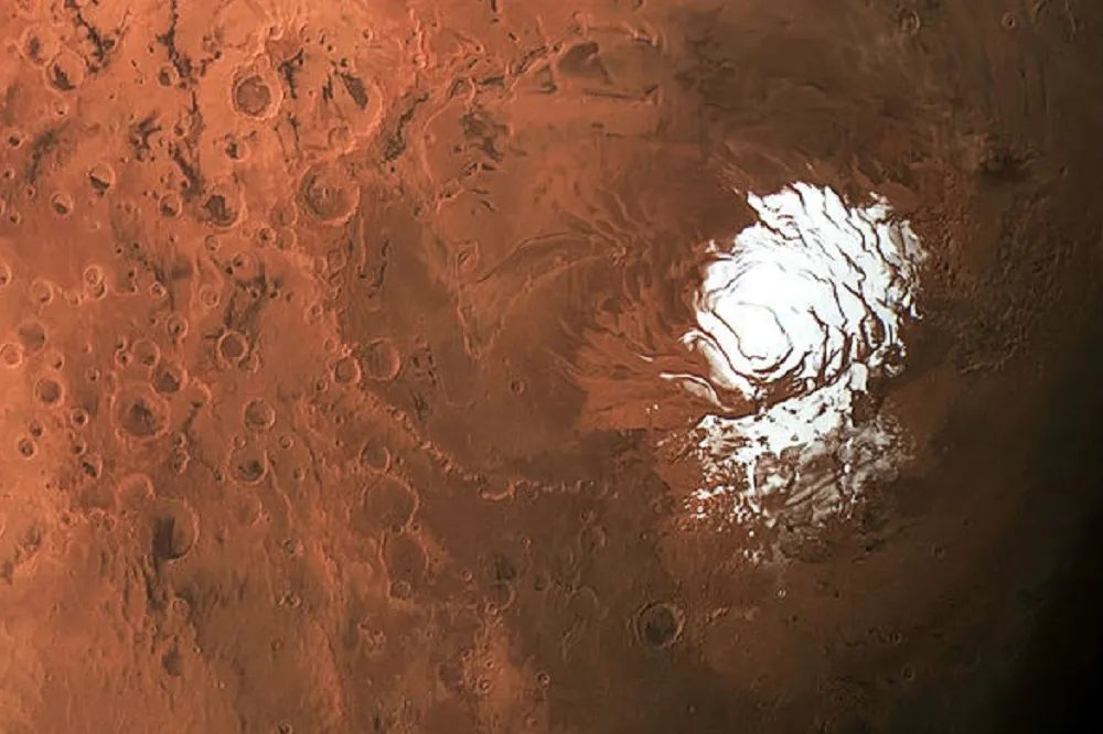 火星地底發現液態水　是否孕育微生物仍是謎