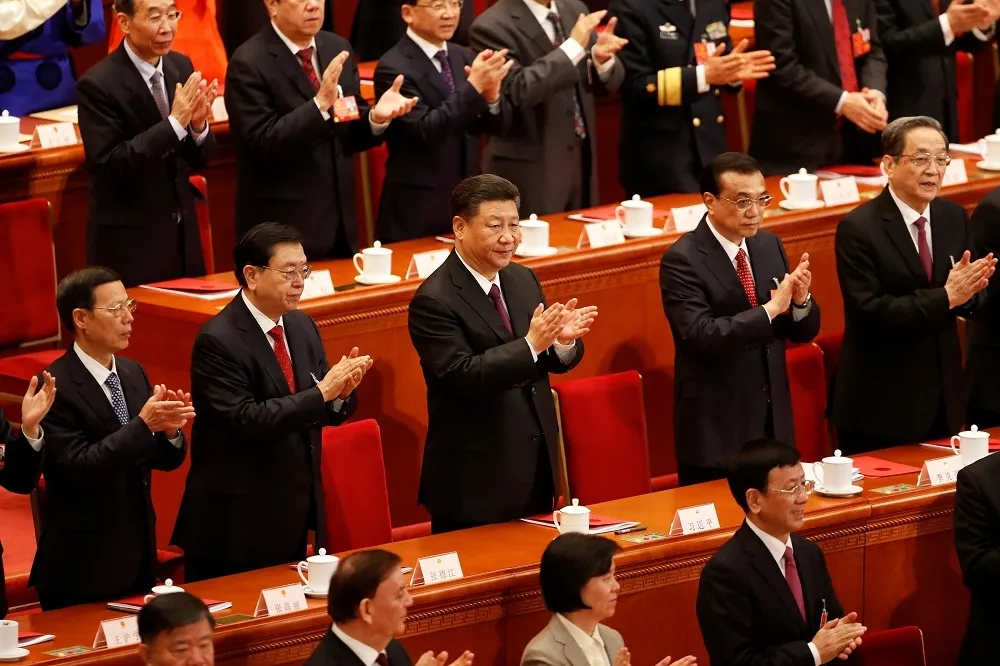 陳希、胡春華前往會見專家　中共北戴河會議已召開