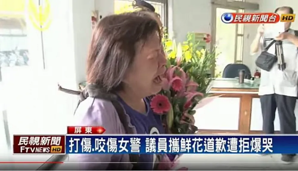 有人在乎咬警議員蔣月惠的背後故事嗎