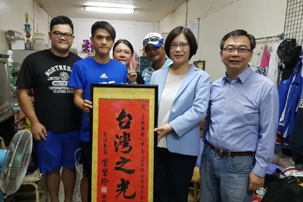 【文白周六再戰】管媽要賴揆要有態度　「文言文等加總比例不超過50%」