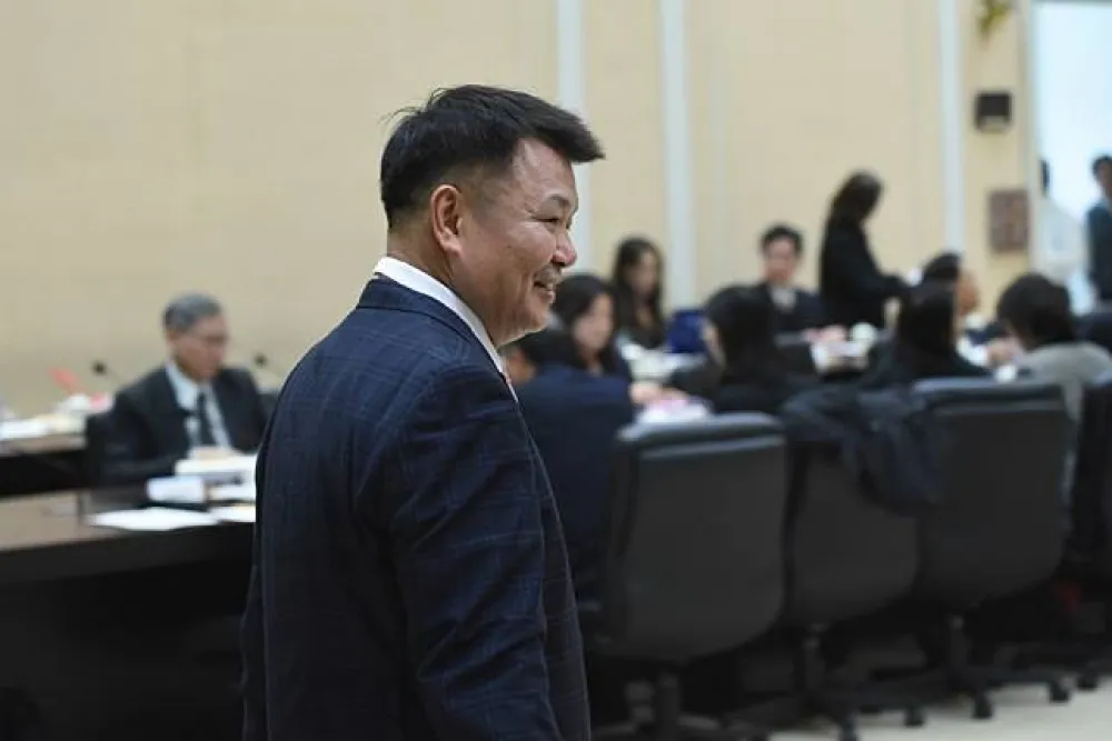 【內幕】榮總茶壺風暴　李文忠遭指在婚宴對醫師惡言驚動民進黨高層