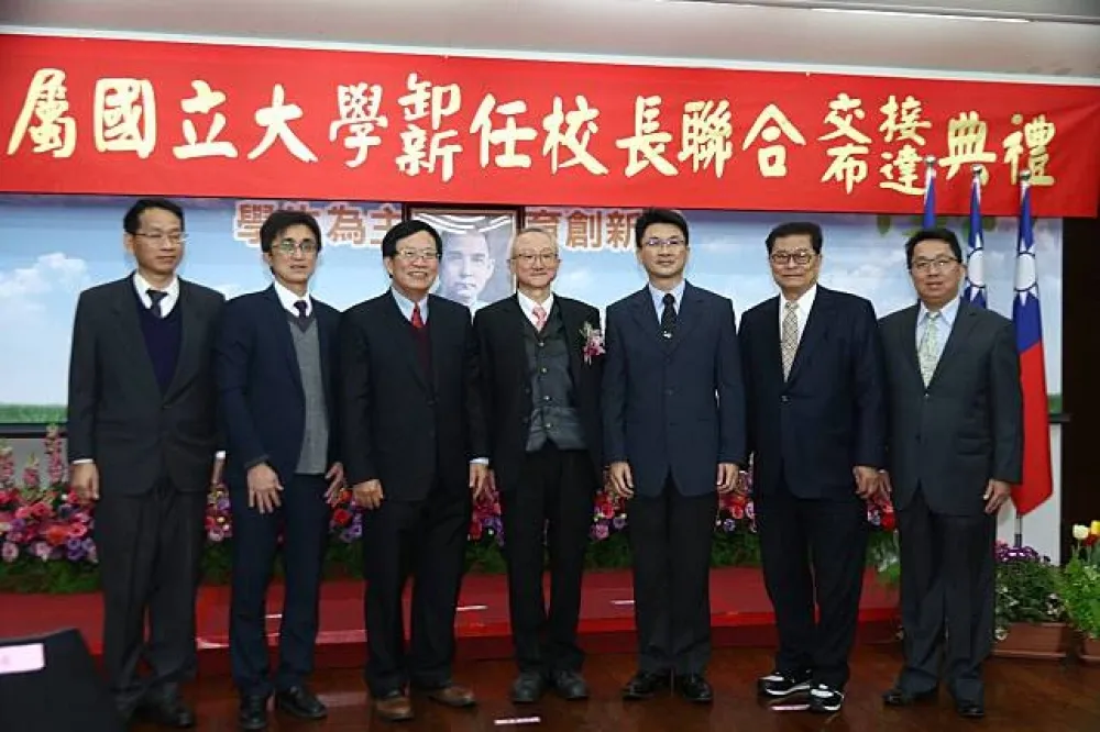校長交接典禮獨缺管中閔　教部：程序走完還要一點時間