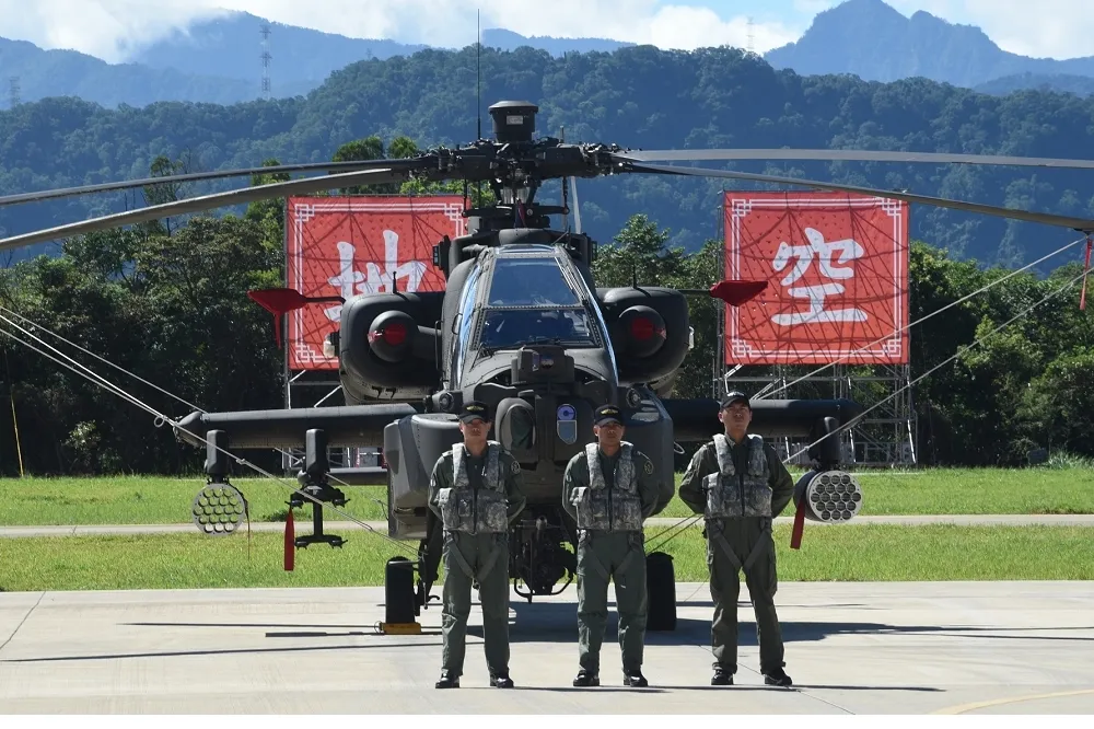 【直播】阿帕契成軍了　29架正式登場蔡英文親自主持典禮