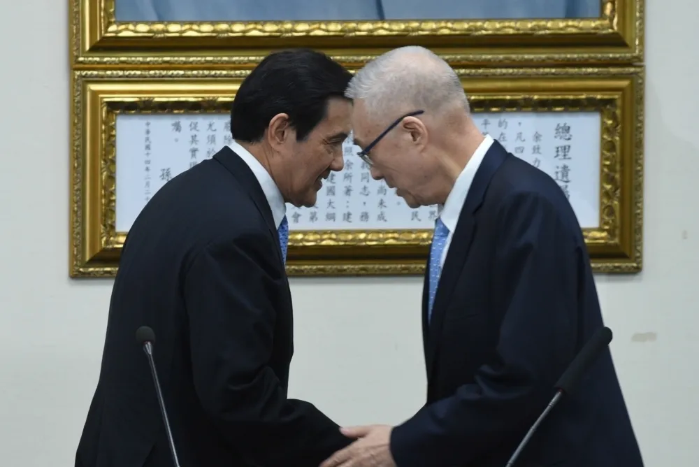 馬英九赴中常會報告喊冤　稱三中案交易「沒一毛錢進我口袋」
