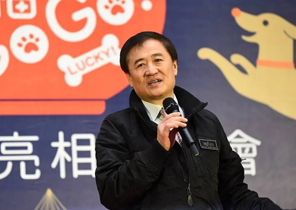 想刺激蔡總統派人選北市　陳景峻稱呂秀蓮放話參選是「激將法」