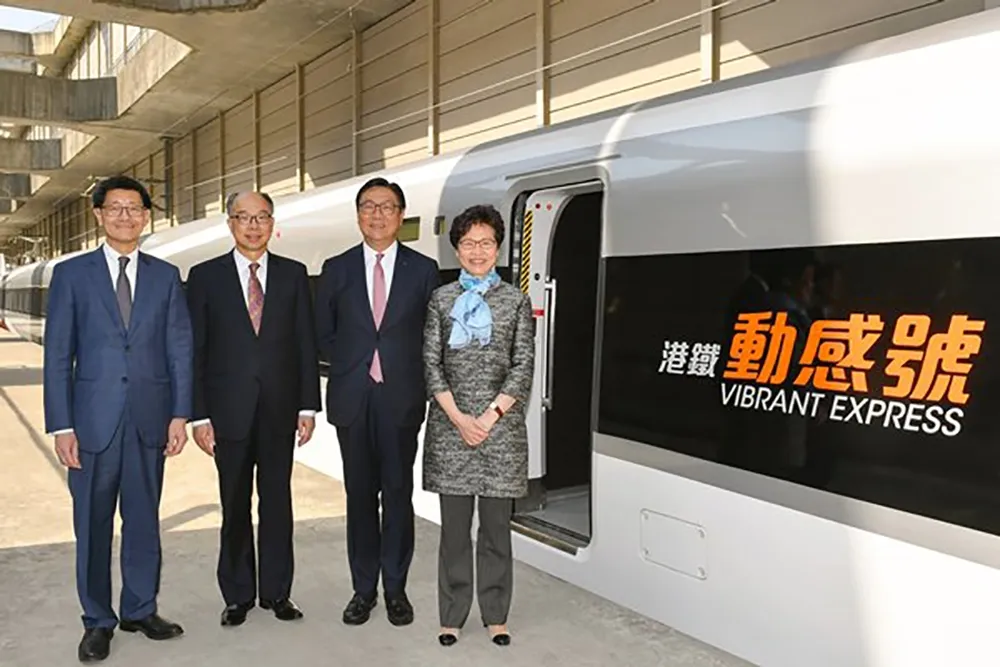 造價3千億香港高鐵試車出軌又漏水　港鐵主席嗆：「我說沒問題便行」