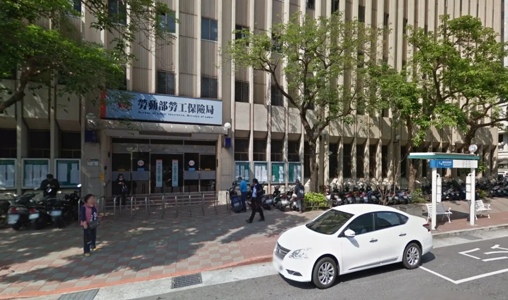 勞保局推「一站式」服務　申請生育、死亡給付免來回奔波