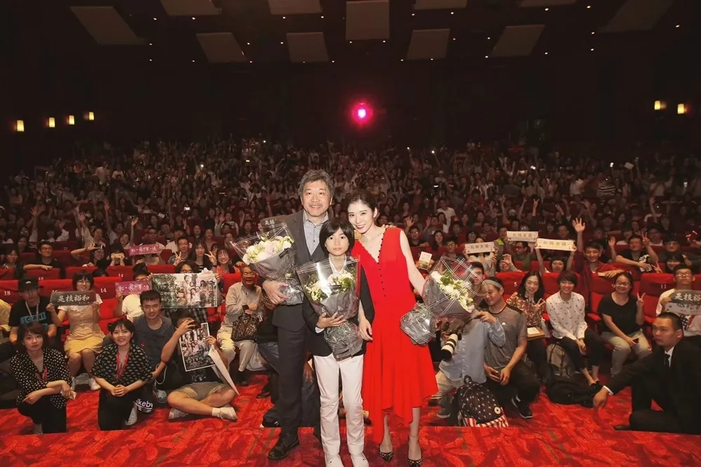 《小偷家族》上海電影節首映　是枝裕和表示深受侯孝賢影響
