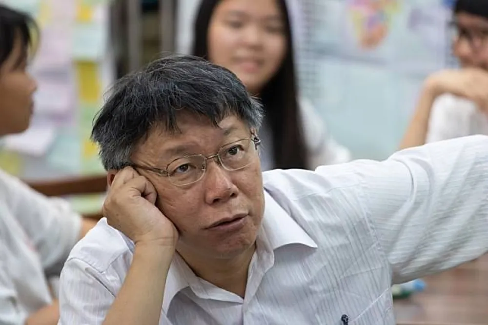 與柯文哲Line聊天談到選總統　它語帶玄機地回覆