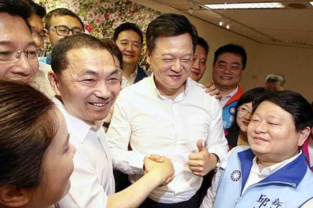 文大案跟著民進黨踢侯友宜一腳　周錫瑋惹毛藍營「陷吳敦義於不義」