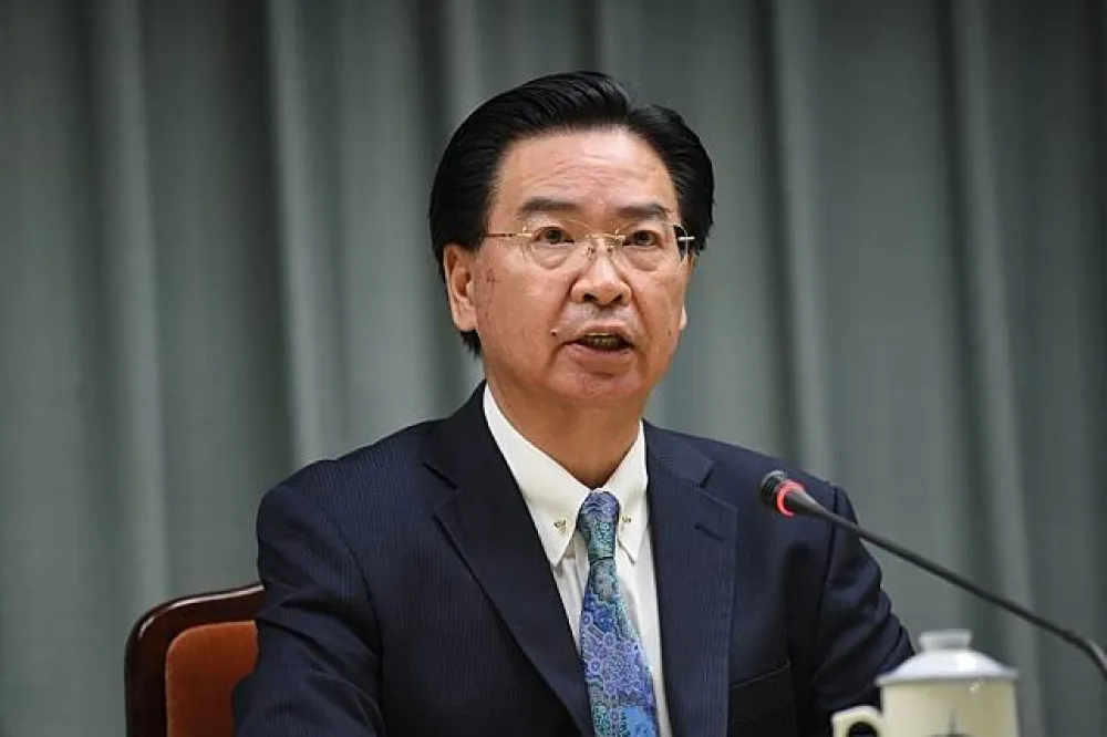 【台布斷交】外長吳釗燮向總統請辭　強調「不向北京壓力屈服」