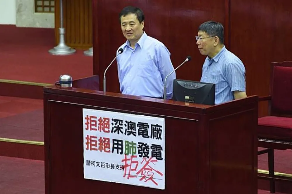 陳景峻去留周三見分曉　柯文哲嘆：政治一定要這麼肅殺？
