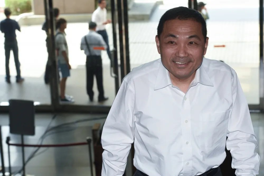 【影片】蘇貞昌質疑侯淡化政黨色彩　侯友宜：為新北市民服務不分政黨
