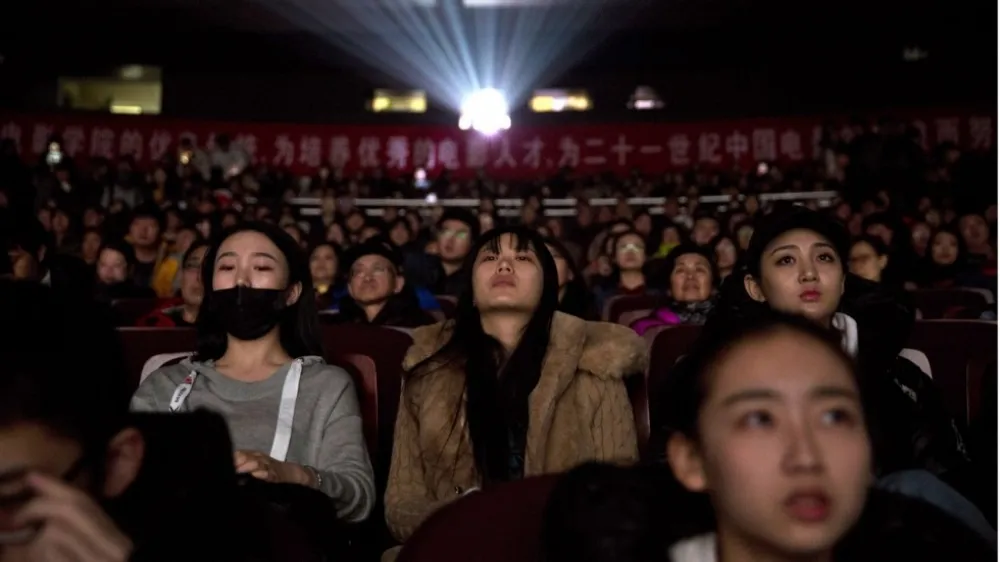 模糊的中國人身分—讀《憂鬱的邊界》