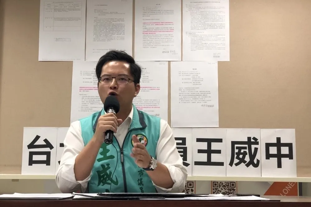 第1天見科長、第2天找副局長　議員曝光邱敬斌「關切」文大時間表
