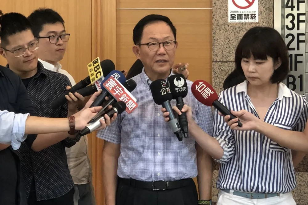 柯文哲2020選總統？　丁守中諷：台灣裝葉克膜都沒救