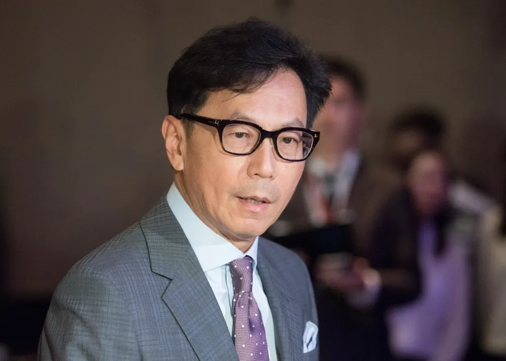 金管會點名蔡明忠違反產金分離　限期富邦金改善「否則解任」
