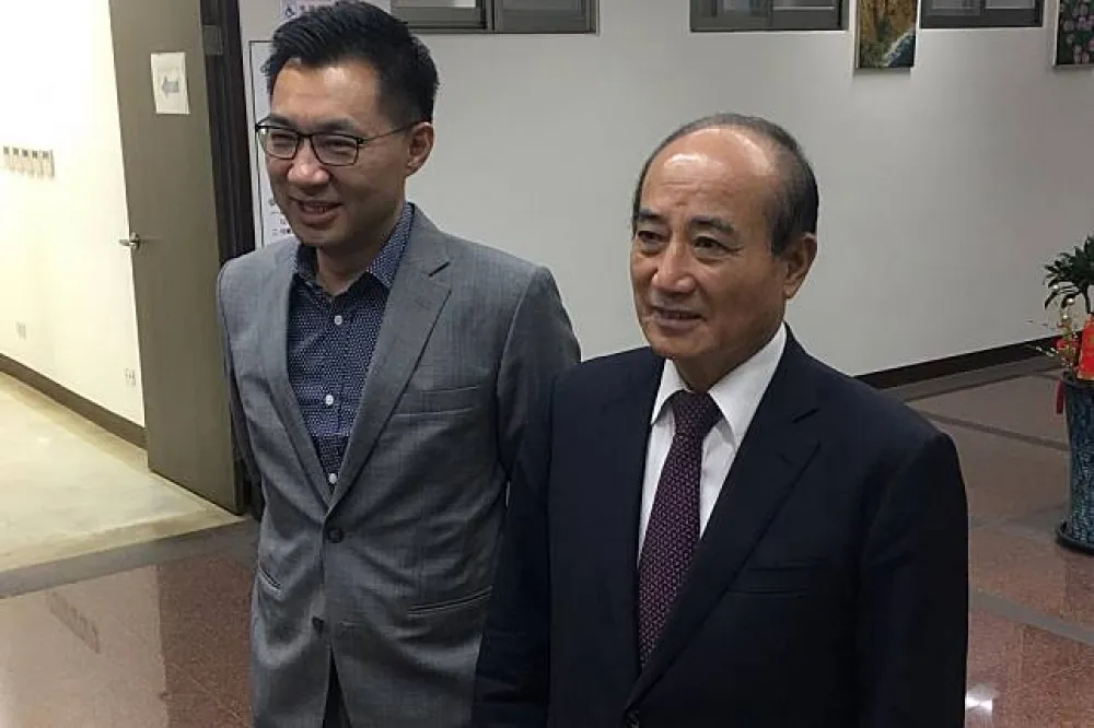 【新任黨鞭拜碼頭】江啟臣向公道伯請益　王金平勉團結黨團
