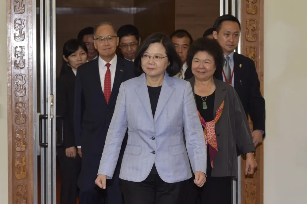 《台旅法》後突破過境限制　總統將訪視我僑外機構