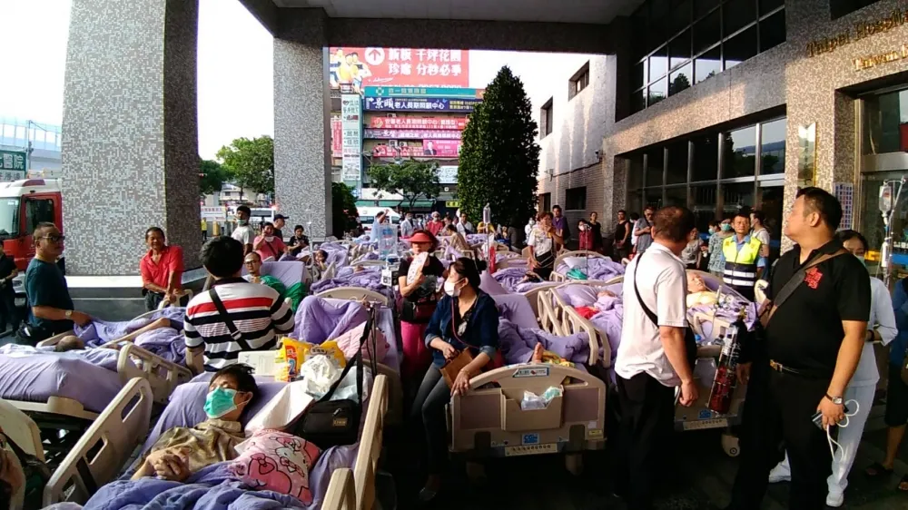 【持續更新】署立台北醫院護理之家大火 　9死16人輕重傷   