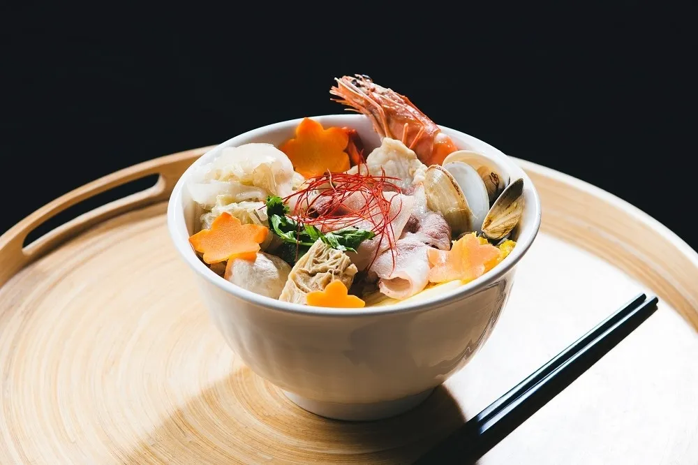 【有片】肉大人夏季限定「午間麵鋪」開張！經典湯頭化身開胃麵食三分鐘上菜