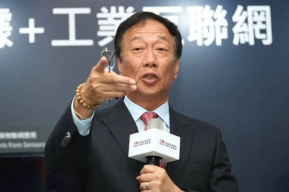 【僅次台積電】鴻海擬砸102.39億給員工分紅　每人均領近128萬元　