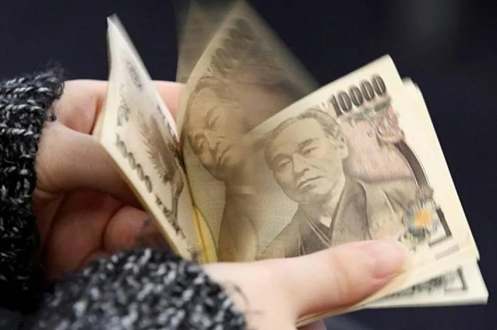 日幣貶創2年半新低　台幣持續走強