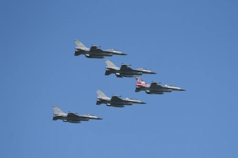F-16空軍服役至今21年　至今8架失事墜機