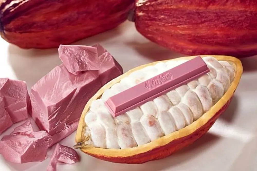 Kit Kat推出亞洲限定「紅寶石巧克力」口味　搶攻西洋情人節商機
