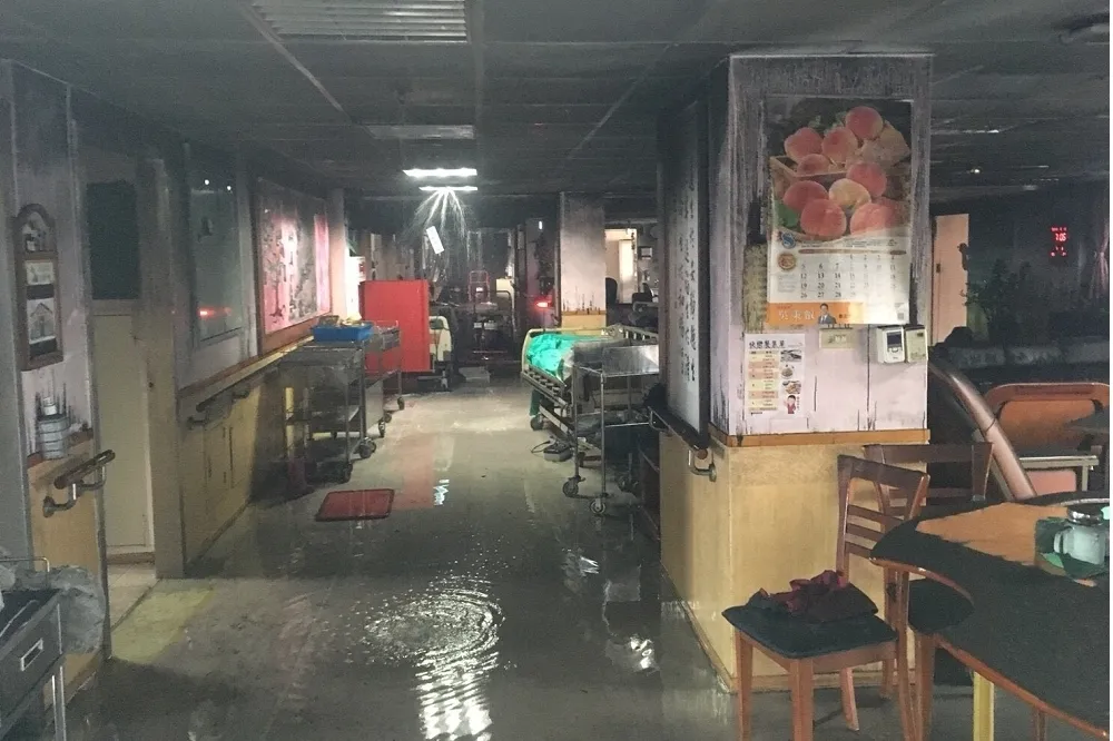 醫院起火的濃煙　讓台灣醫療找不到出路