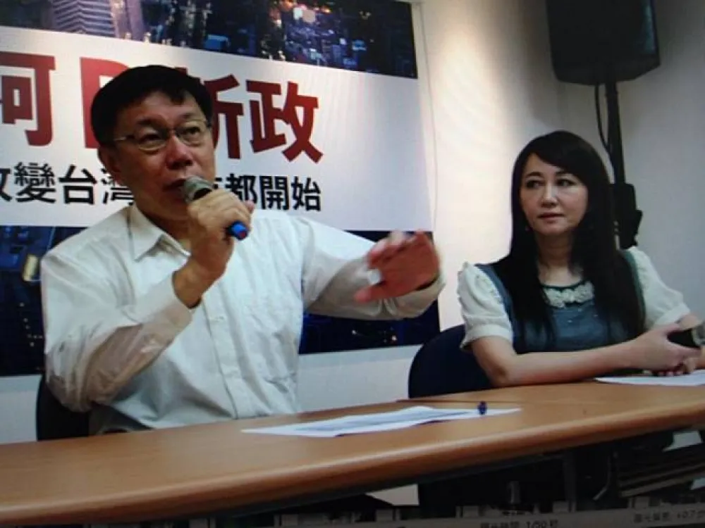 柯文哲被控見廠商違反規定　簡余晏緩頬：為新任觀傳局長謝謝市長
