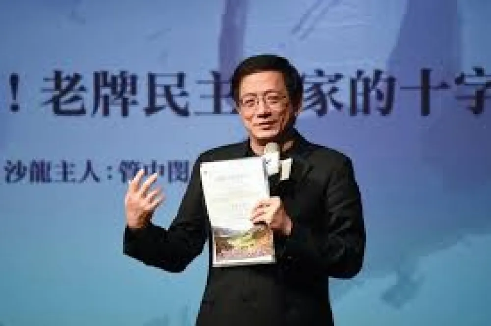 管中閔論文爭議　台大不認定有抄襲