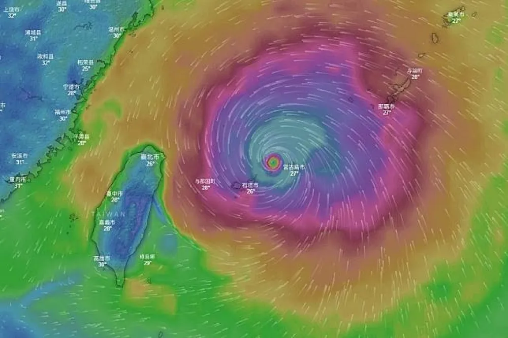 瑪麗亞轉中颱登陸台灣　氣象局：強度達中颱上限，仍需防備