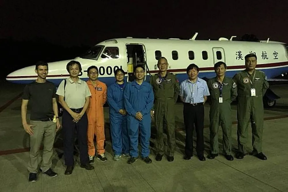 颱風機飛至馬莉亞「投落送」　鄭明典：資料判讀中