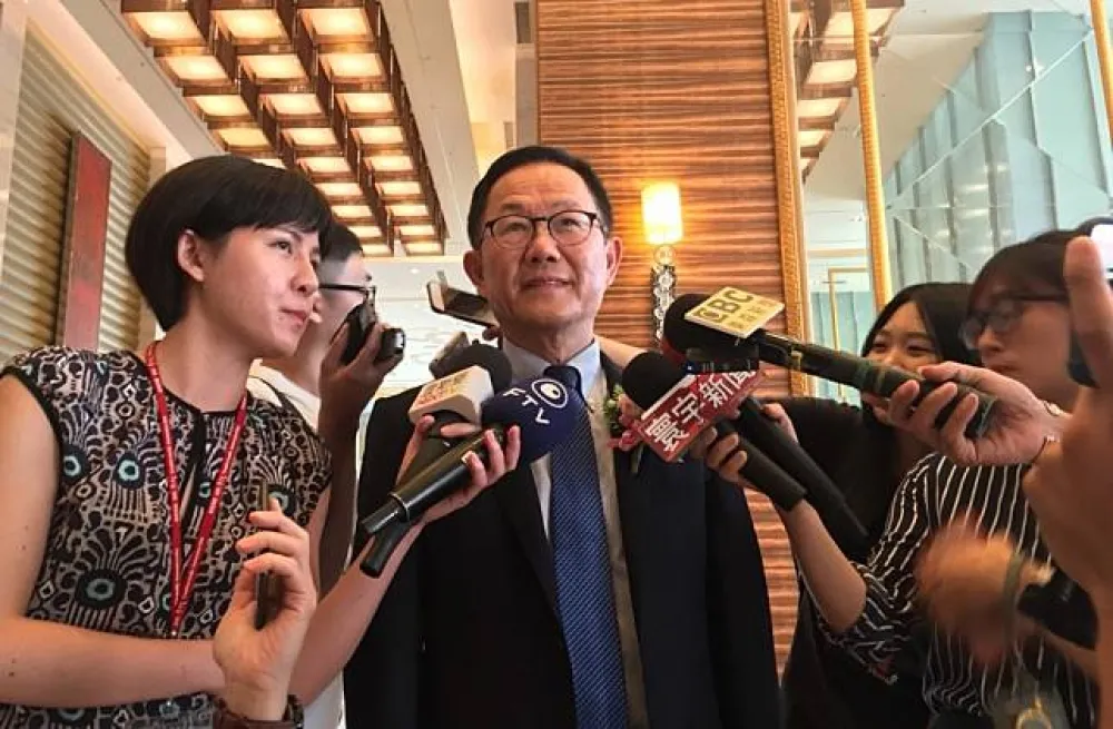 自稱難敵柯文哲網路高人氣　丁守中：但我民調比他高