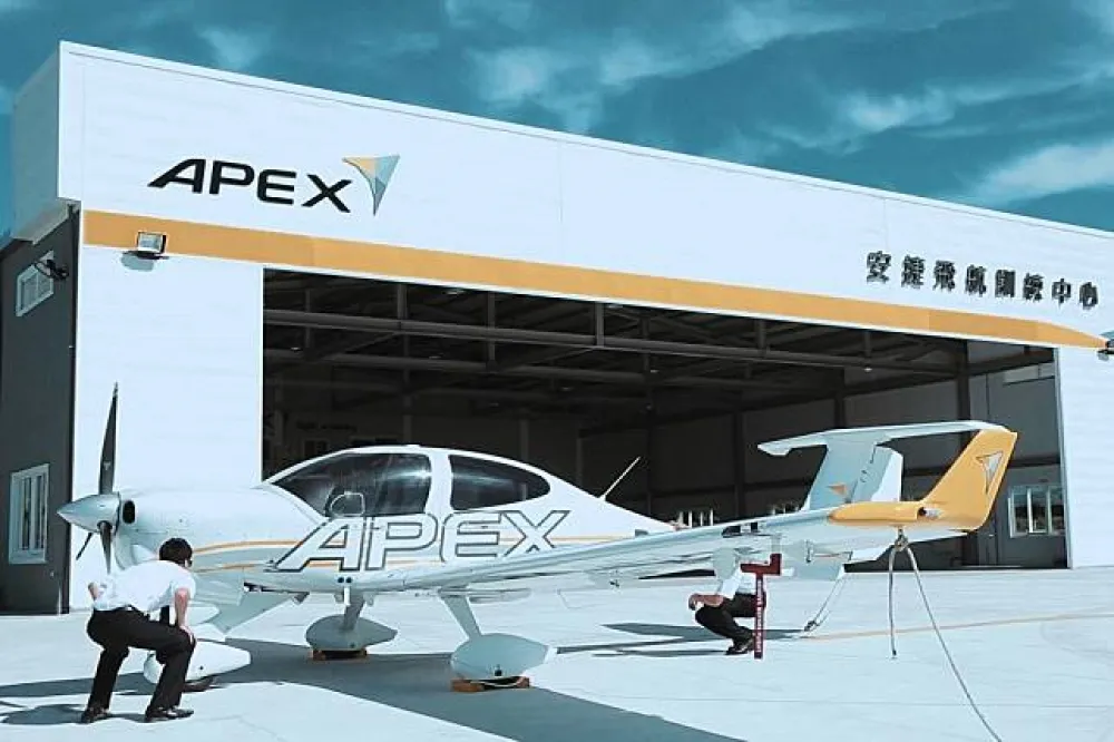 安捷航空訓練機於小琉球外海失事　機上3人順利獲救