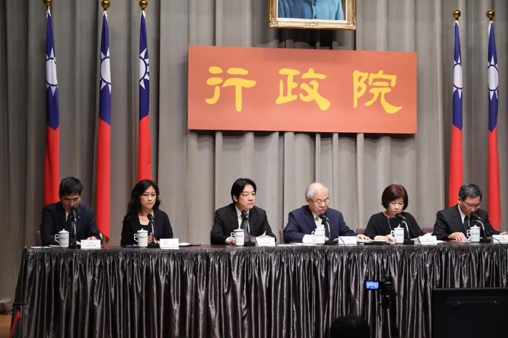 【總預算歲出首破2兆】明年退休撫卹支出減少23億　賴清德：不會挪用