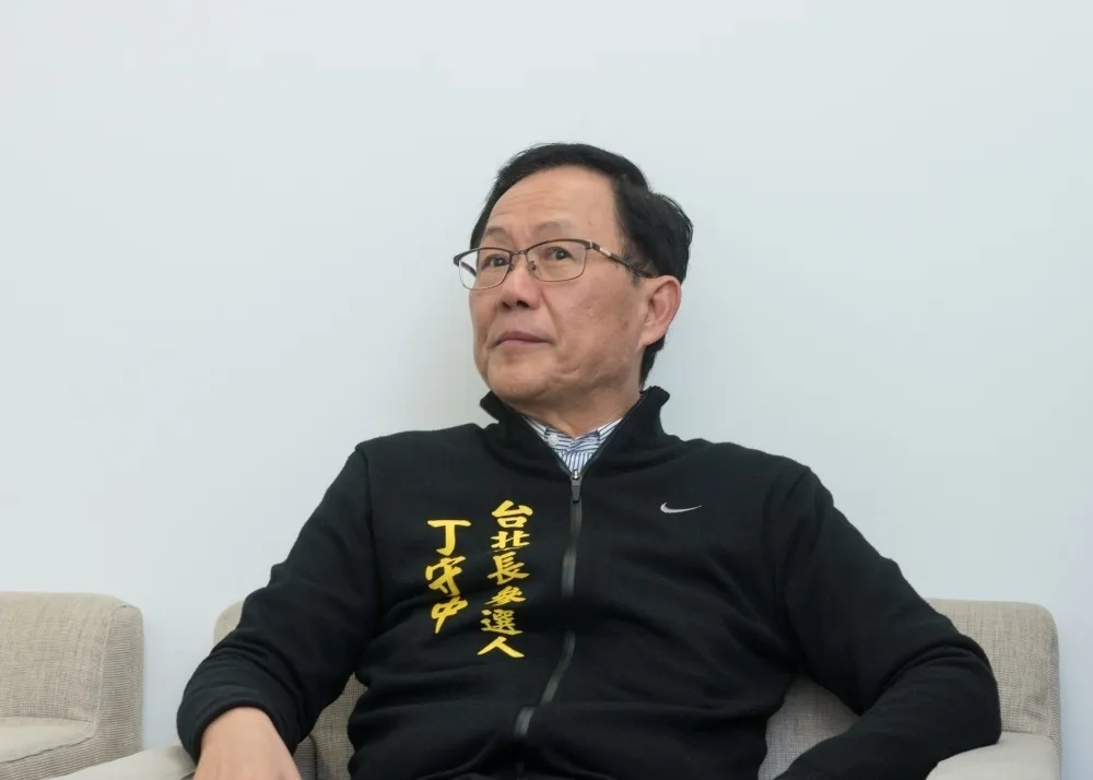 侯友宜陷文大宿舍爭議　丁守中：「白綠」合謀的分屍案