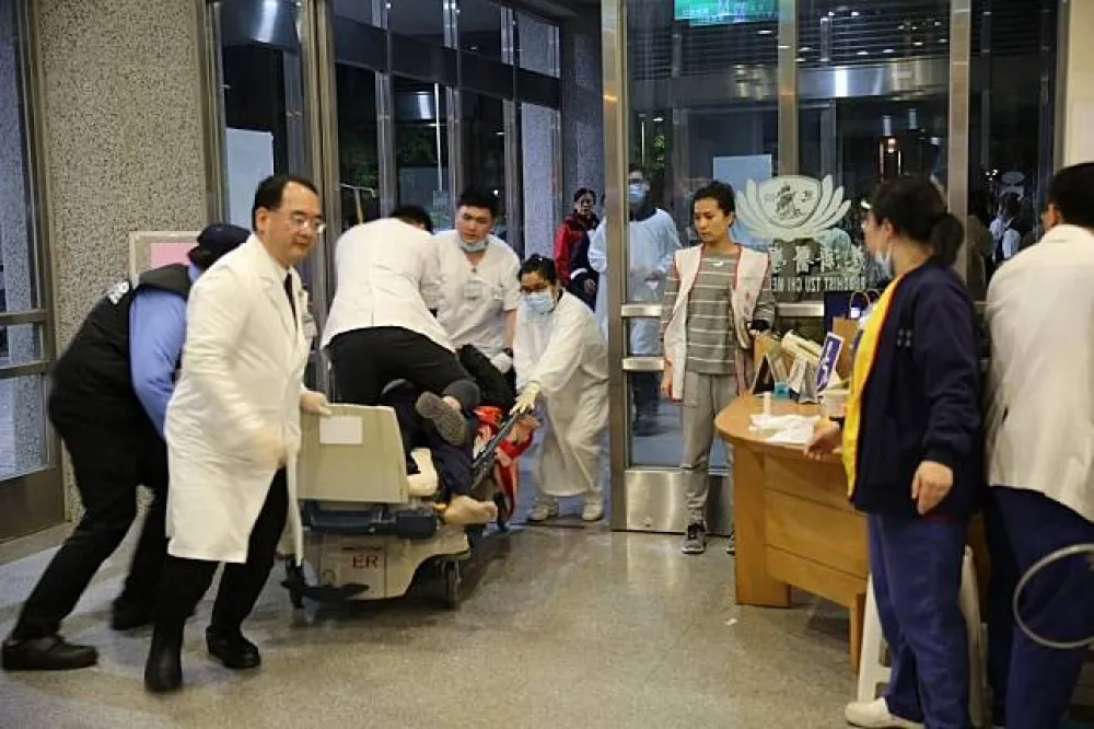 【花蓮強震】慈濟醫院湧入傷患　1名陸客加護病房急救中