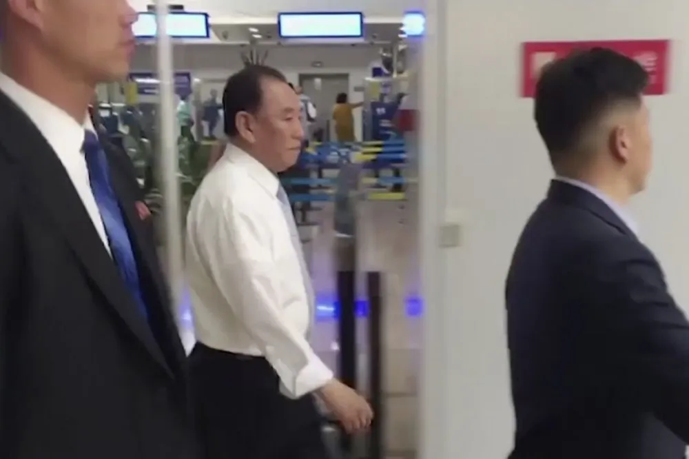 緊鑼密鼓籌辦「川金會」　川普證實金正恩親信金英哲搭機赴美