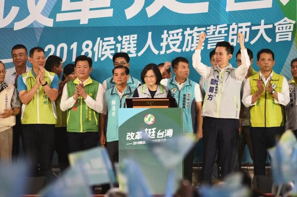 投書：逼宮蔡英文　自殘民進黨