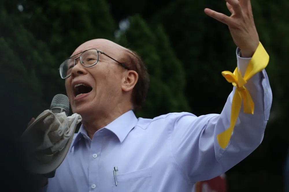 管中閔太太低調現身挺管晚會　李嗣涔批政府：盡洪荒之力羅織罪名